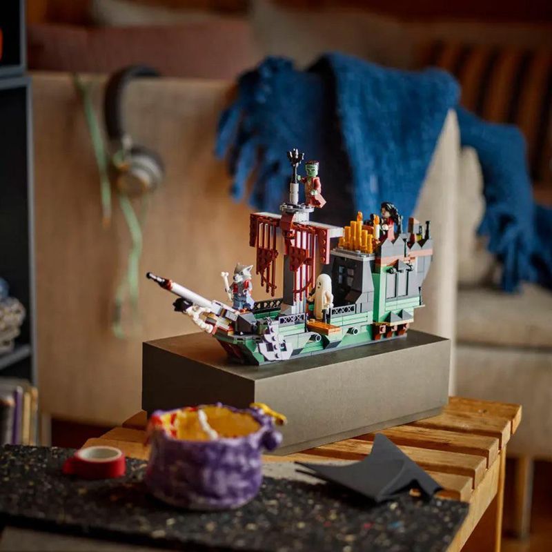 LEGO Creator 3 en 1 Set Mansión Encantada de 736 Piezas