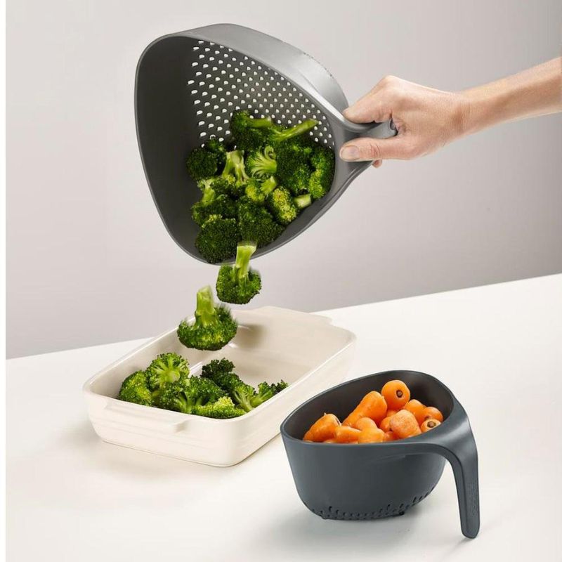 Set de Coladores Apilables con Mango Vertical Color Gris