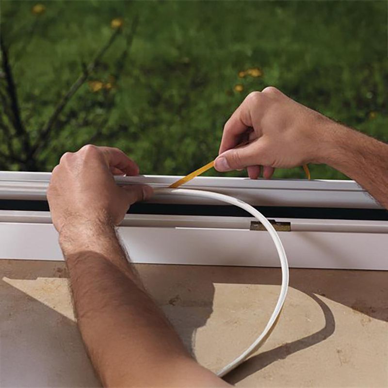 Sello Aislante Autoadhesivo Tubular Perfil D Café 6 M x 9 mm