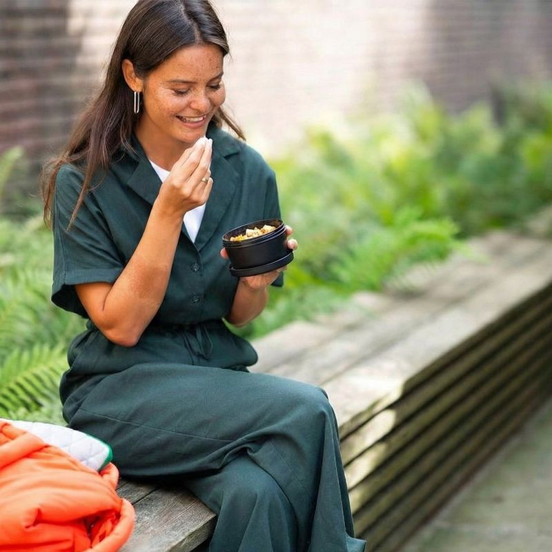 Recipiente Snackpot Ellipse con Tapa Rosca Color Negro Nórdico