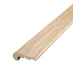 Nariz de Escalón SPC de 5.5 x 240 cm Alto 1.8 cm Color Pino