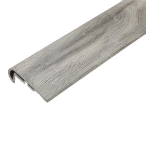 Nariz de Escalón SPC de 5.5 x 240 cm Alto 1.8 cm Color Gris