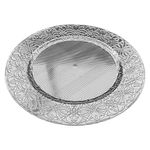 Plato Base de 33 x 33 cm Color Plateado con Diseño Ornamental