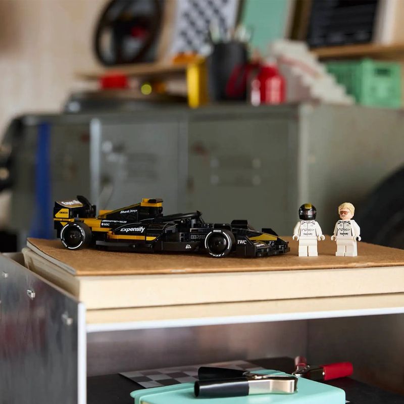 LEGO Speed Champions APXGP F1 The Movie Race Car con Figuras