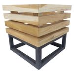 Maceta Cuadrada de Madera Teca con Base de Hierro de 9.5 plg