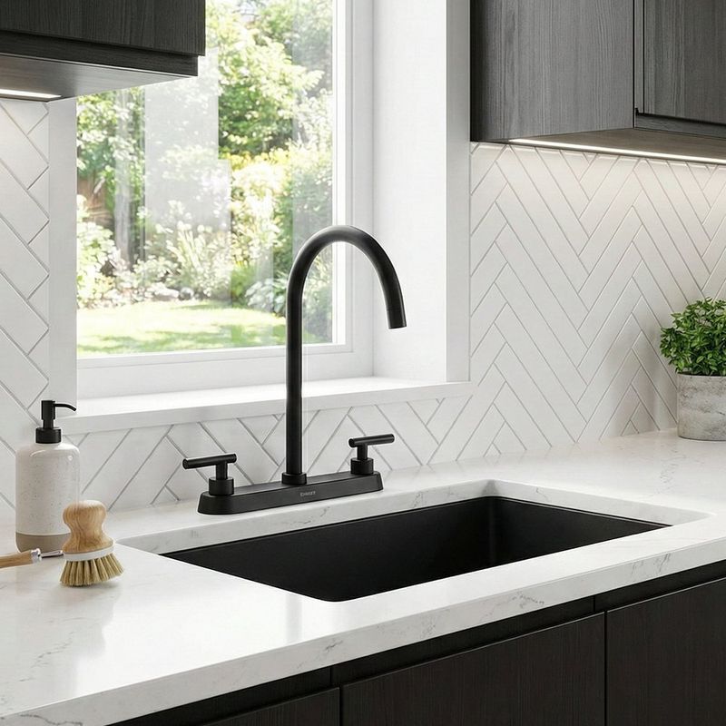 Grifo Mezclador para Lavatrastos Cuello Curvo 8 Plg Negro Mate