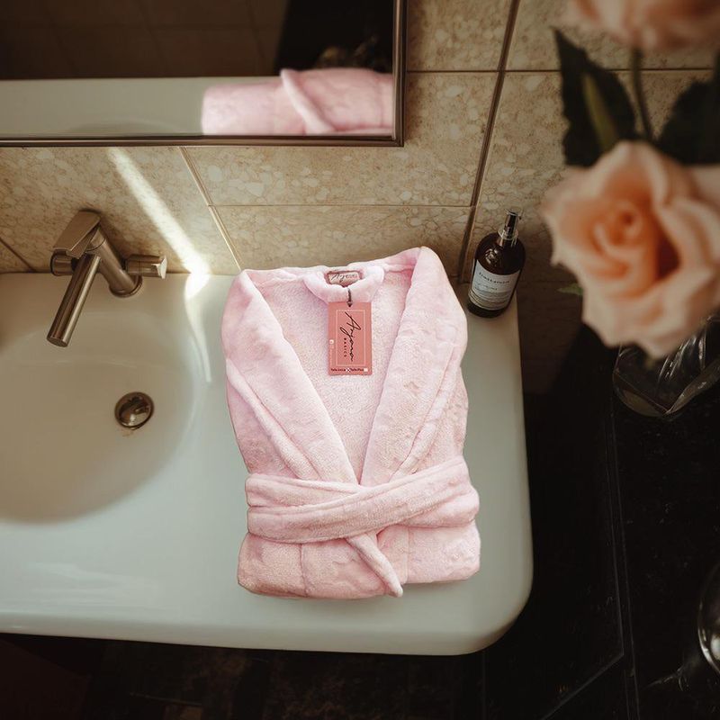 Bata Polar con Diseño de Osos Rosada Unitalla