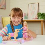 Muñeca Barbie Malibú con Cachorro y Accesorios