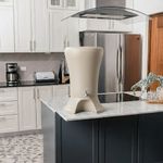 Ecofiltro Mazari con Llave de Acero Inoxidable Color Marfil