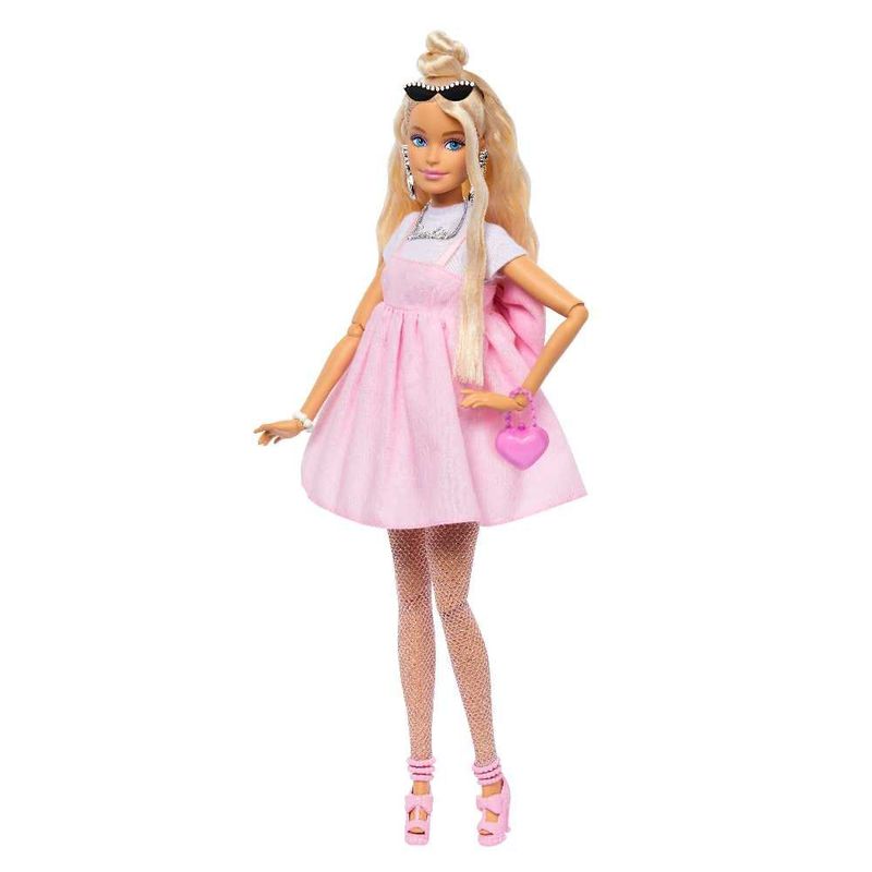 Muñeca Barbie Deluxe Style Barbiecore con Accesorios