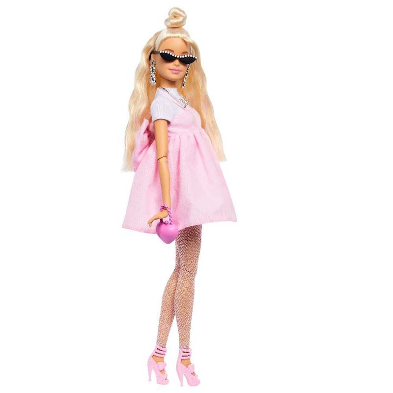Muñeca Barbie Deluxe Style Barbiecore con Accesorios