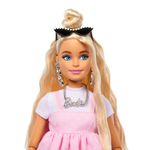 Muñeca Barbie Deluxe Style Barbiecore con Accesorios