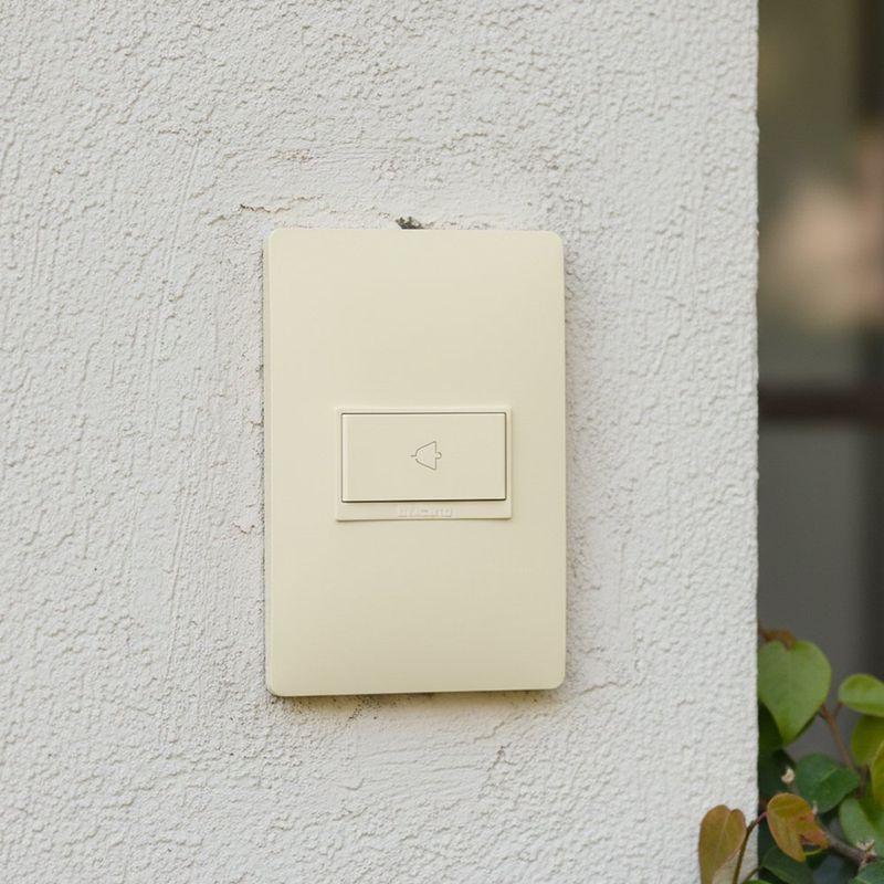 Timbre Simple Luzica de 10 Amperes Color Marfil