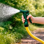 Pistola Plástica para Manguera de 2 Riegos Color Verde