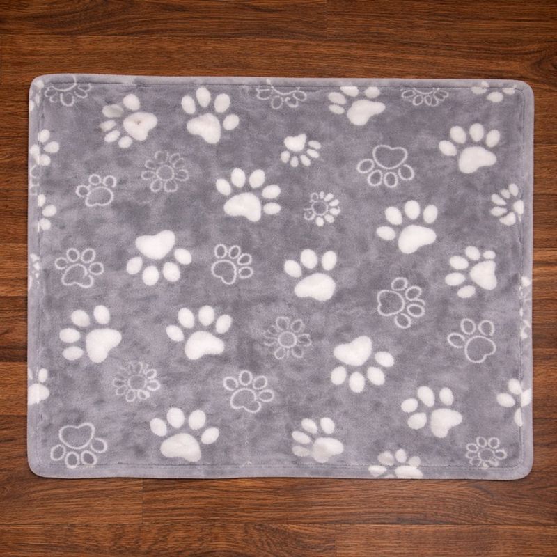 Frazada para Mascota Gris con Huellas Blancas 76x102 Cm