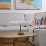 Pez Decorativo Blanco y Madera con Base 44.5 cm