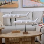 Pez Decorativo Blanco y Madera con Base 54.5 cm