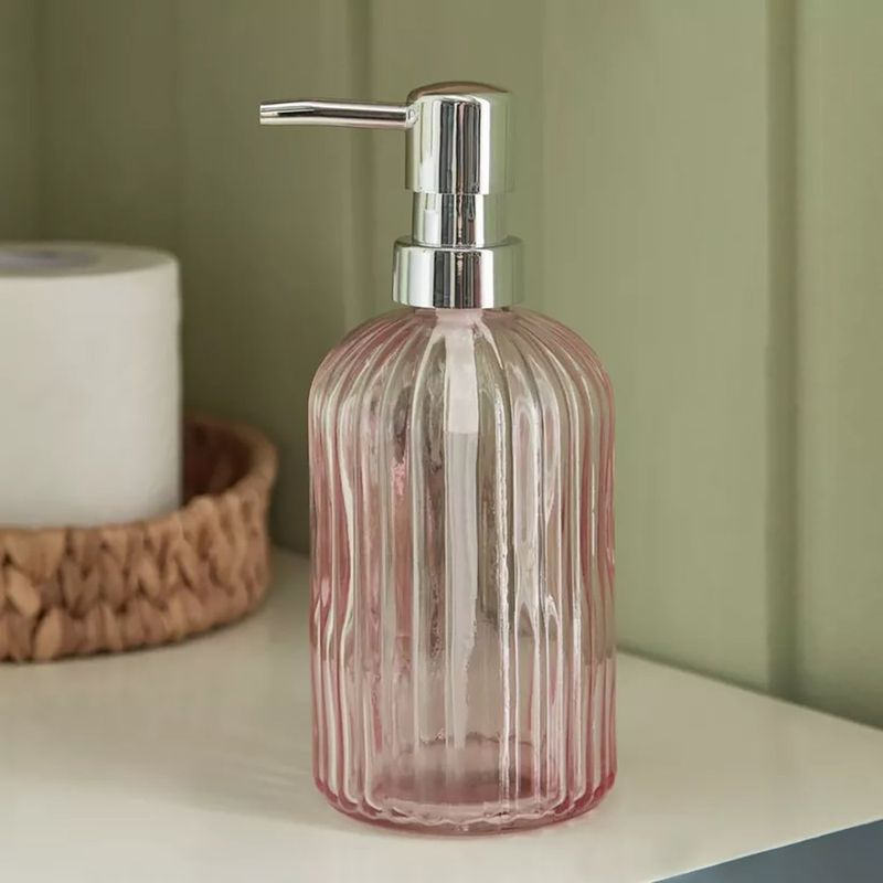 Set de 16 Piezas para Baño Color Rosa con Accesorios Decorativos