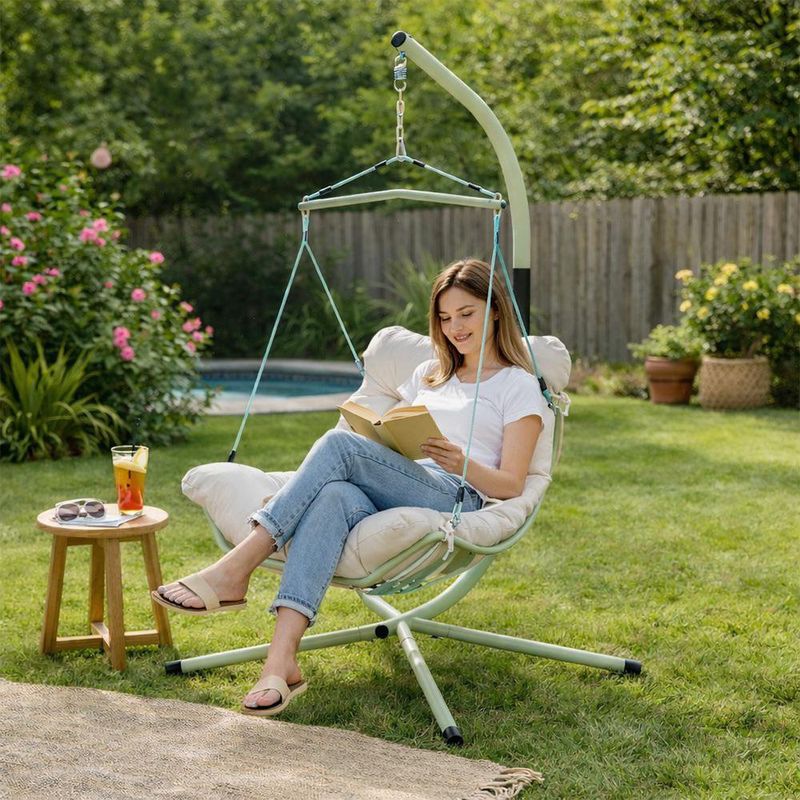 Sillón Columpio Nuri para Exterior con Cojín Acolchonado