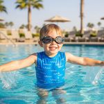 Lentes de Natación para Niños Protección UV Color Negro con Gris