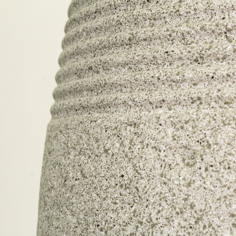 Maceta Balcanes con Acabado Tipo Piedra 39 x 39 x 34 Cm