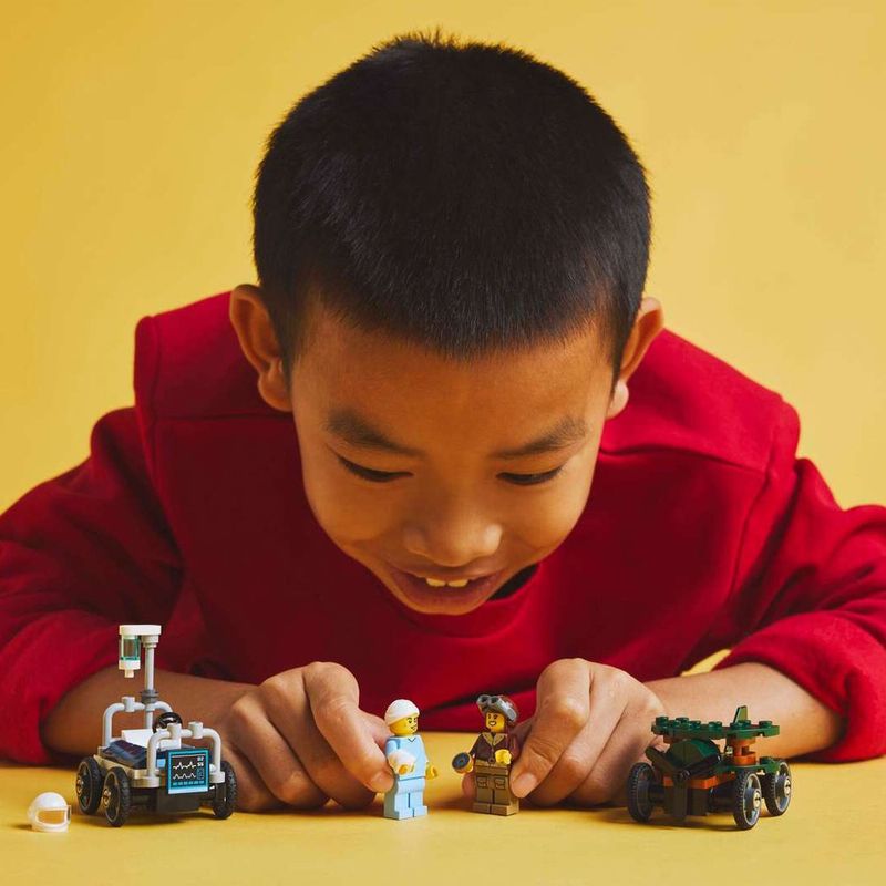 LEGO City Pack de Autos: Avión vs Cama de Hospital