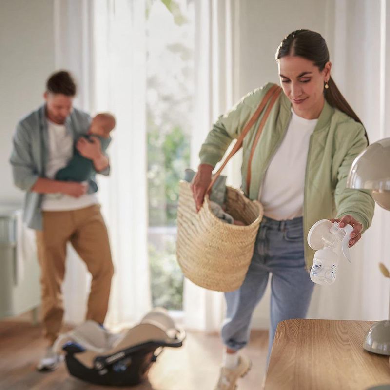 Extractor de Leche Manual con Vasos para Almacenamiento