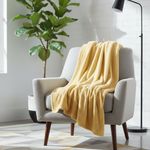 Throw Decorativo de 127 x 152 cm con Textura Suave Color Amarillo