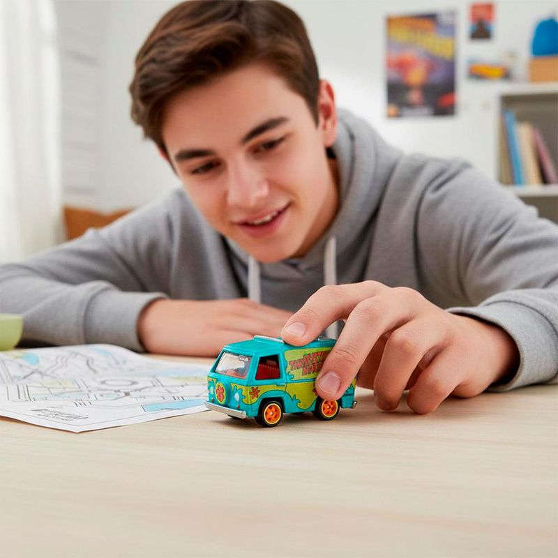 Hot Wheels Serie Entertainment Vehículos Coleccionables en Presentación Surtida