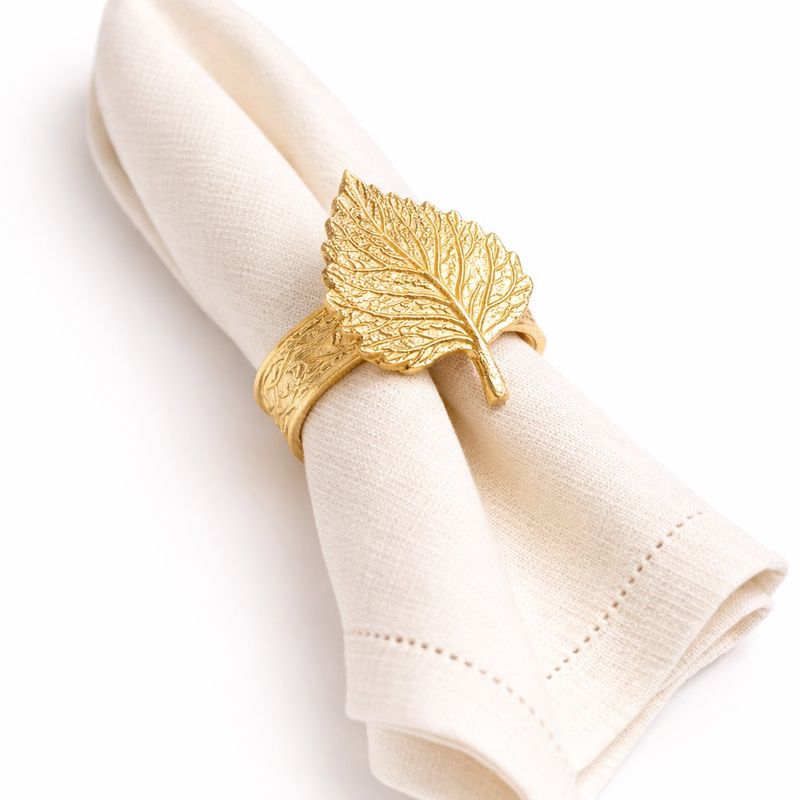 Set de 4 Anillos para Servilleta con Diseño de Hojas Color Dorado
