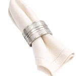 Set de 4 Anillos para Servilleta con Diseño Decorativo Color Plateado