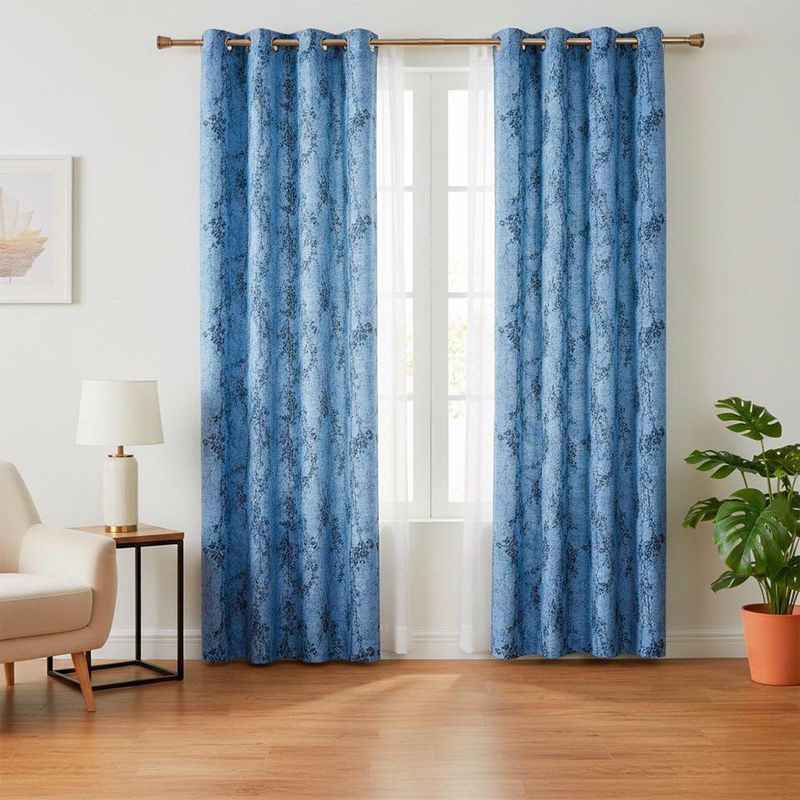 Cortina para Ventana Black Out de Flores 137x228 Cm Color Azul