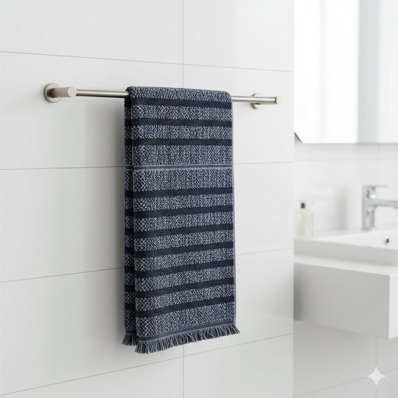 Toalla de Baño Diseño Líneas Color Azul