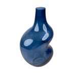 Florero de Vidrio Curvo Color Azul de 28.5 Cm