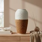 Florero Color Blanco Diseño Lazo de 33.5 Cm