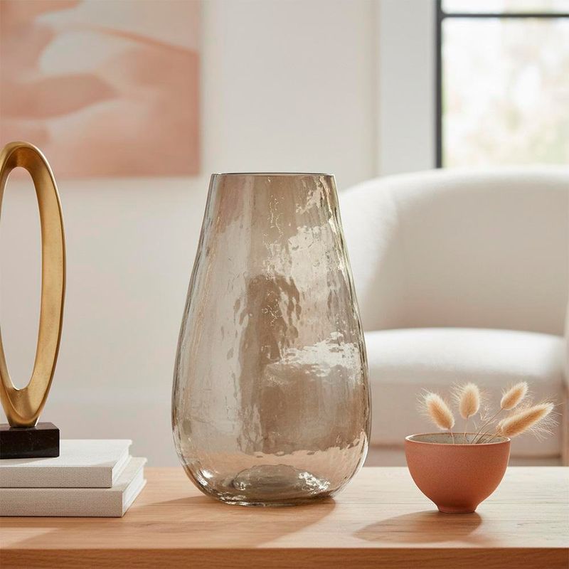 Florero de Vidrio Color Rosa de 26 Cm