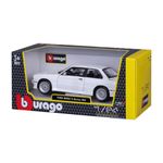 Auto A Escala 1:24 Estándar Diseños Surtidos