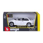 Auto A Escala 1:24 Estándar Diseños Surtidos