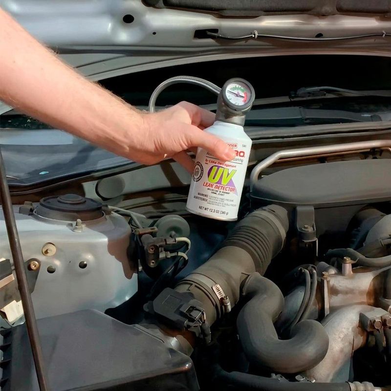 Gas Refrigerante R134a con Detector de Fugas UV de 11.3 oz