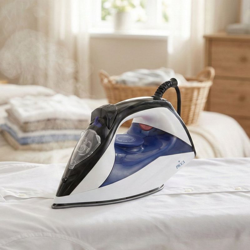 Plancha de Ropa PIIR128 con Suela Antiadherente y Vapor Color Negro con Azul