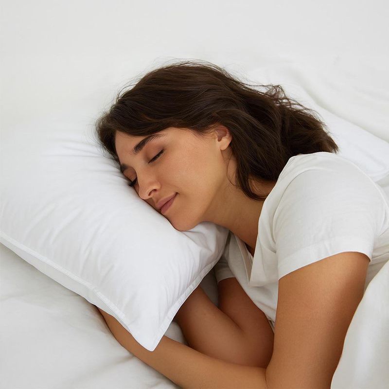 Almohada Alternative Down Tamaño King 50 x 95 cm Firmeza Alta