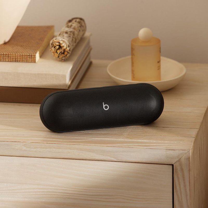 Bocina Inalámbrica Portátil Beats Pill con Bluetooth Color Negro Mate