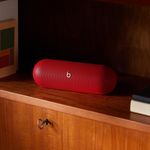 Bocina Inalámbrica Portátil Beats Pill con Bluetooth Color Rojo Audaz