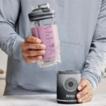 Licuadora Portátil Ninja Blast Max Twist & Go 22 oz Inalámbrica para Batidos y Smoothies Color Gris