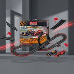 Pista de Carreras Zona de Velocidad con Loop y Autos Ferrari y Red Bull