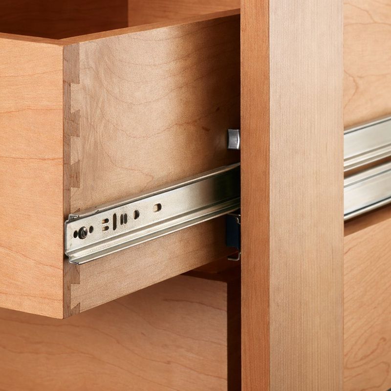 Riel para Gaveta Lateral de 22 Plg