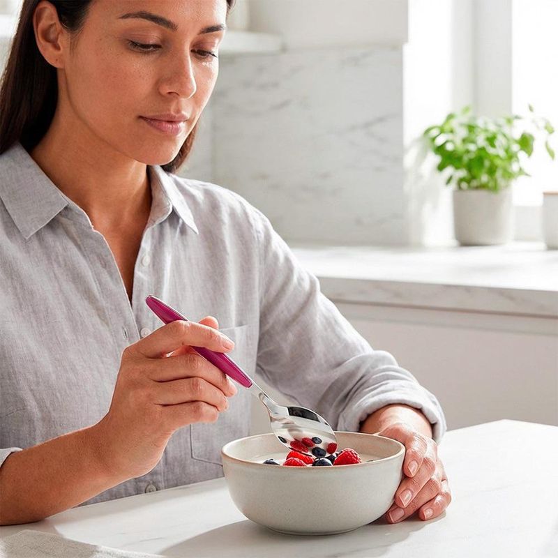 Cucharita Feeling con Mango Color Morado y Acabado en Acero Inoxidable