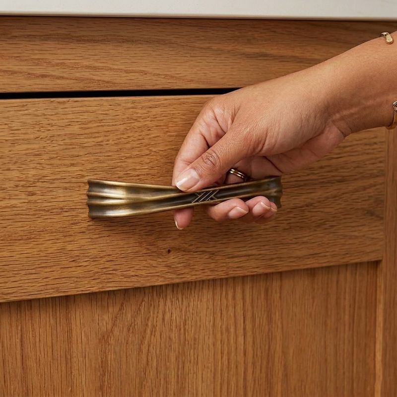 Halador de Arco de Latón Modelo 132249