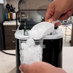 Máquina para Hacer Hielo 1.1 Litros Color Negro