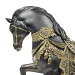 Figura Decorativa de Caballo Negro con Detalles Dorados